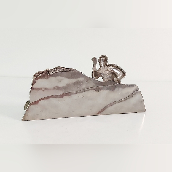 Perfect pewter letter holder for golf enthusiasts. - Picture 7 of 8